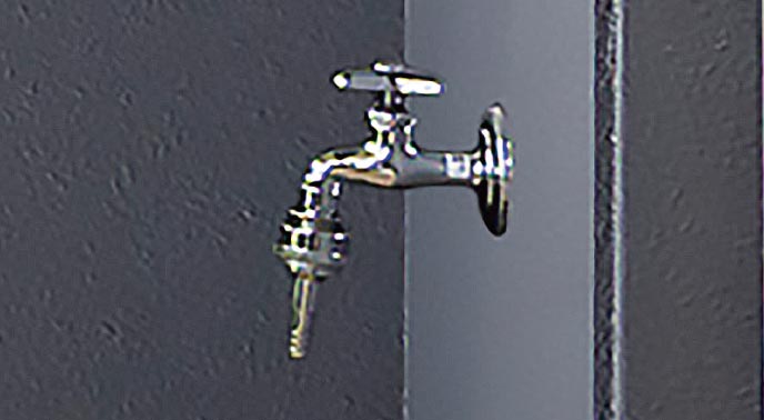 バルコニー水栓