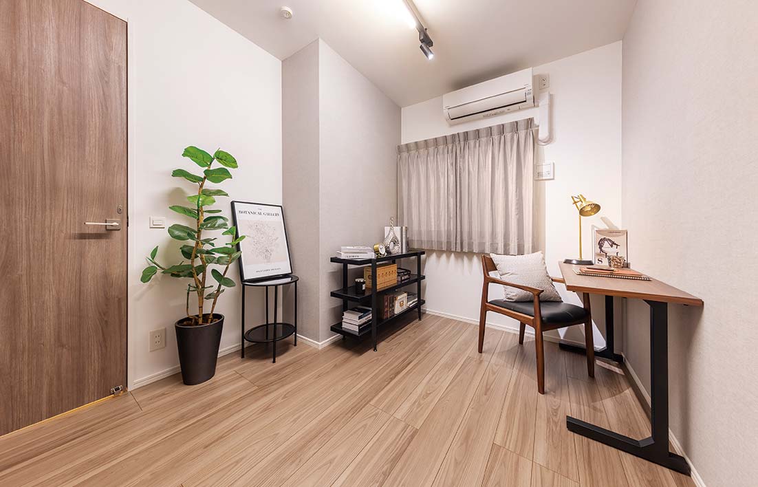 PRIVATE ROOM
