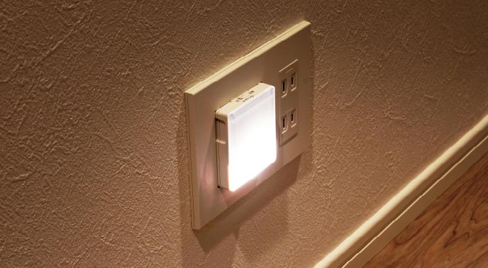 フットライト（足元保安灯）