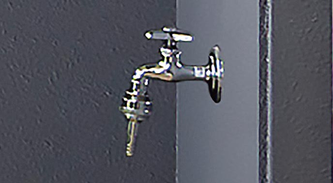 バルコニー水栓