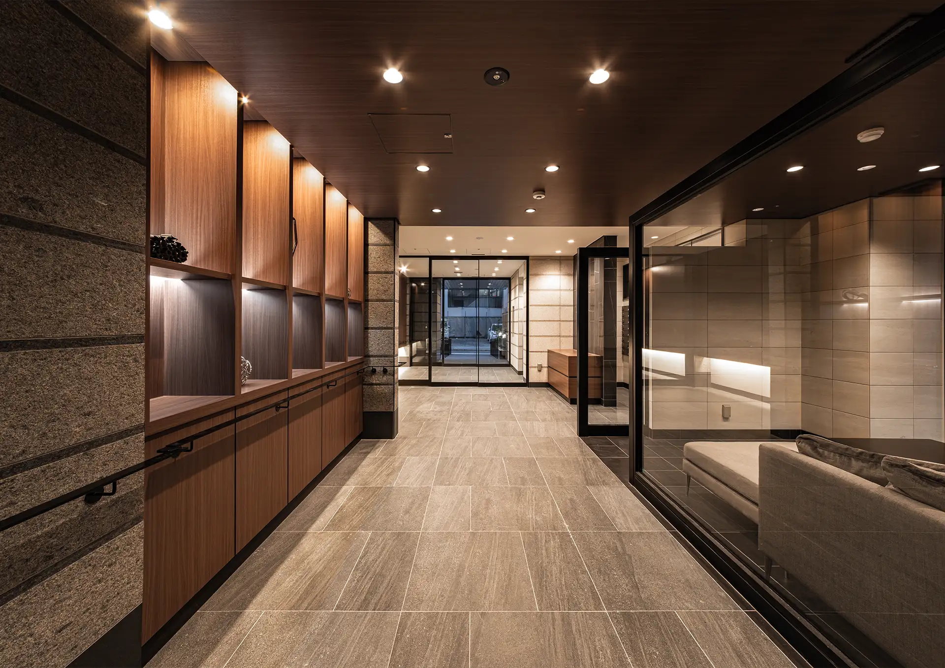 ファーネスト桜町通りタワーエントランスホール