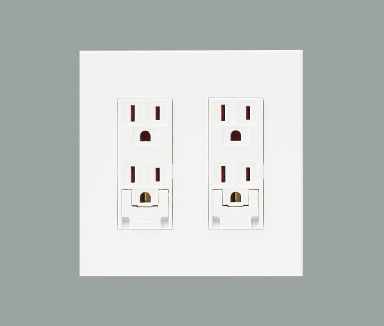 4口アース付コンセントimage
